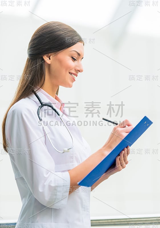医生在医院