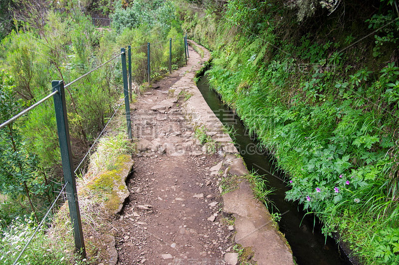 莱瓦达二十五号通道旅游路线拉巴路，马德拉岛