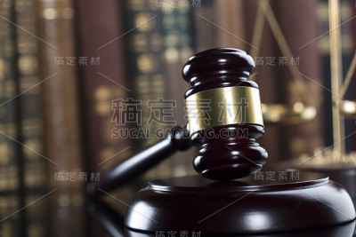 合法的。