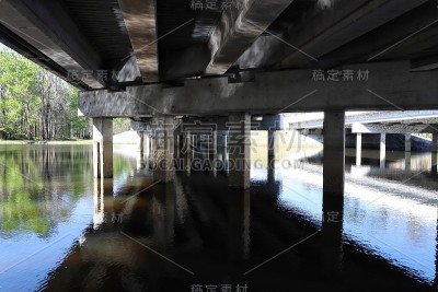 高速公路桥梁