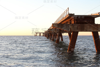 老码头，码头，南意大利，废墟，拉梅齐亚Terme