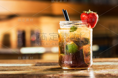 草莓mohito