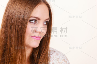 快乐的肖像，积极的有魅力的女人