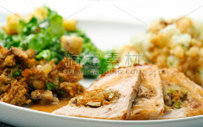 美味烤猪肉晚餐
