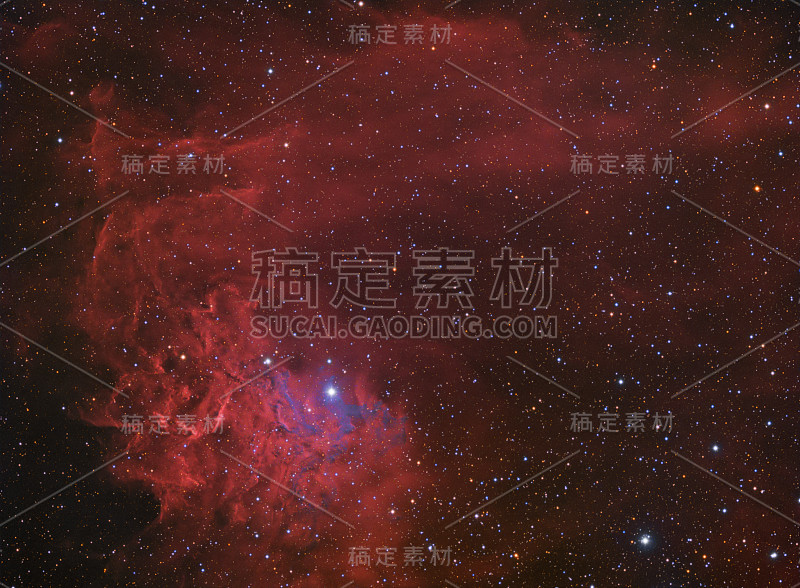 火星星云(IC 405)位于御夫座