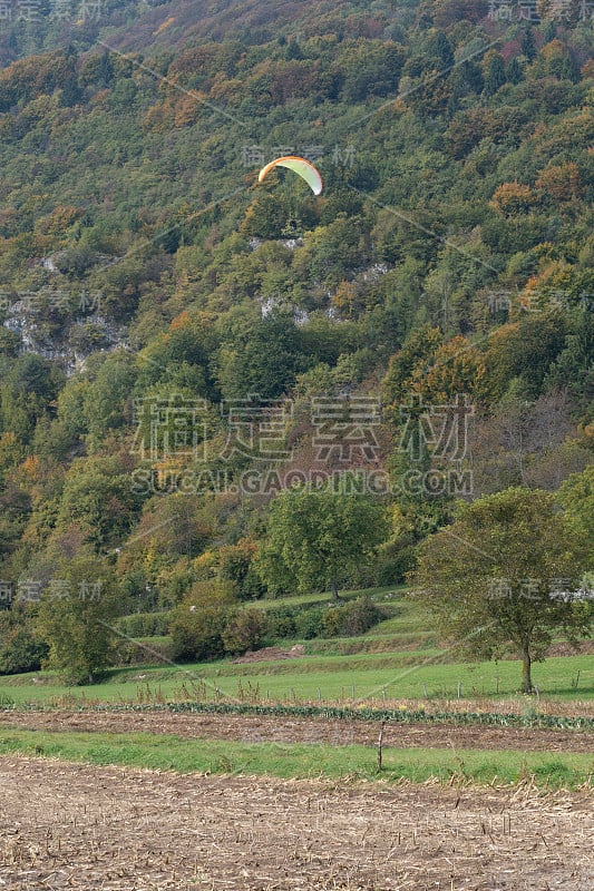 布伦托尼科镇，在特伦蒂诺阿尔托阿迪格