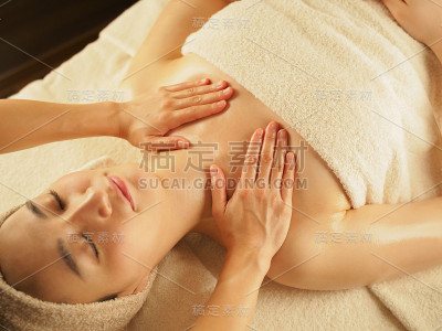 肩按摩