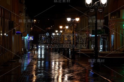 雨中的街道
