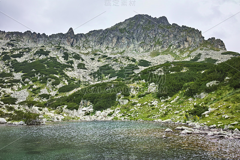 保加利亚皮林山，Dzhano峰和Samodivski湖