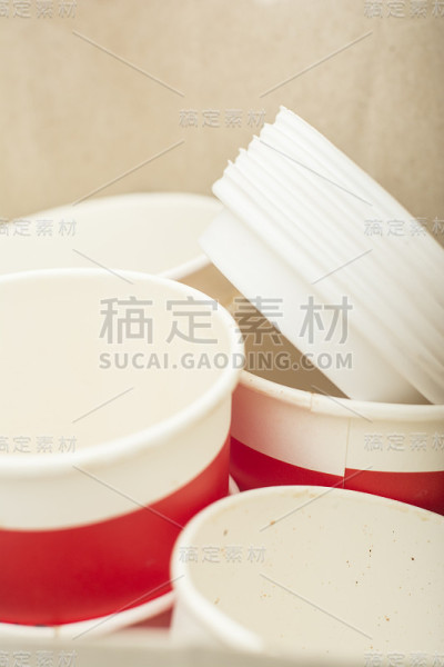 用过的咖啡杯