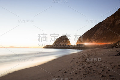 黄昏时分的木谷岩