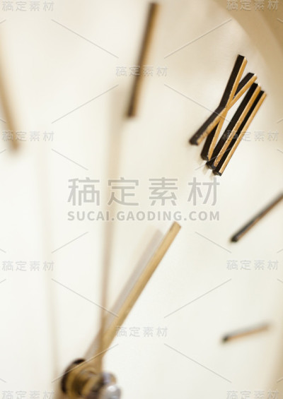 旧挂钟的钟面