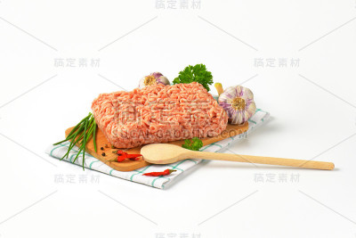 生肉馅