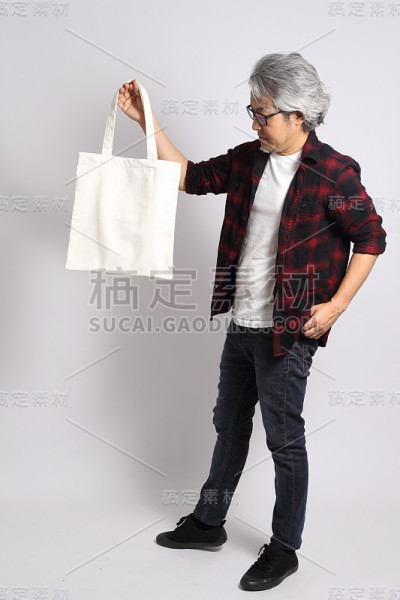 亚洲人