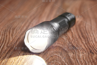 二极管手电筒