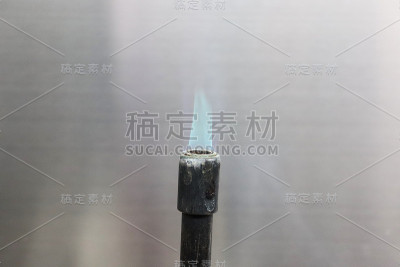 本生灯，以罗伯特·本生灯命名，是一种用作实验室设备的煤气灯;它只产生一个明火