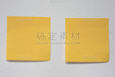 一对便利贴
