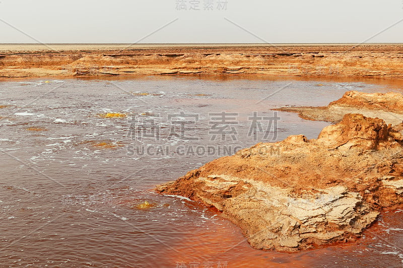 埃塞俄比亚达纳基尔洼地宽谷火山的石油湖