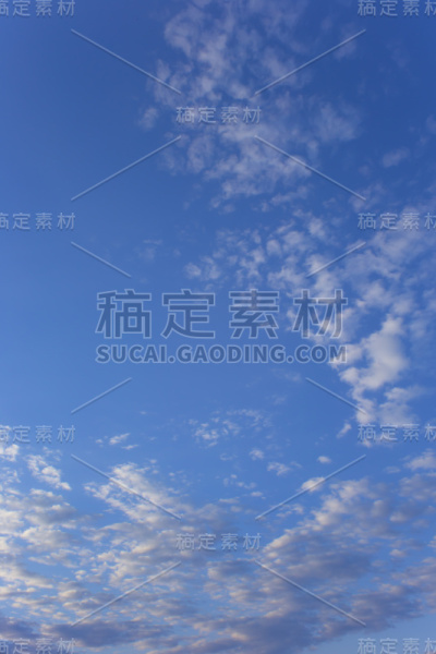 蓝天，阳光和云彩