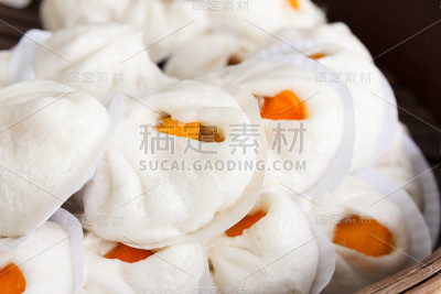 蒸猪肉包子