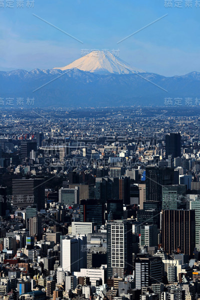从东京天空树看到的东京中心和富士山