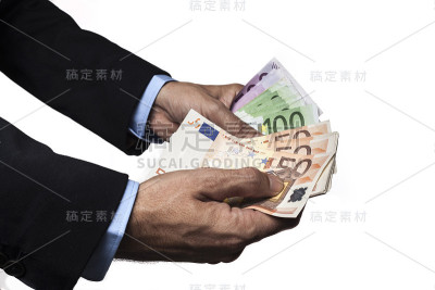 把欧元算在白色上