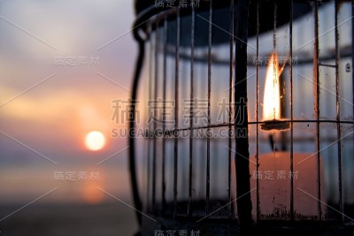 天空的火