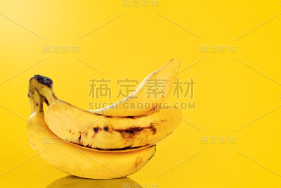 鲜亮的香蕉
