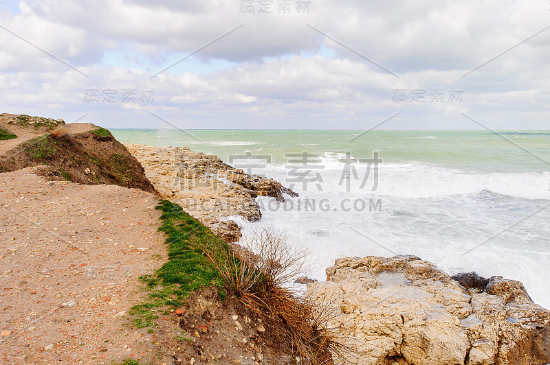 位于克里米亚塞瓦斯托波尔海岸的黑海