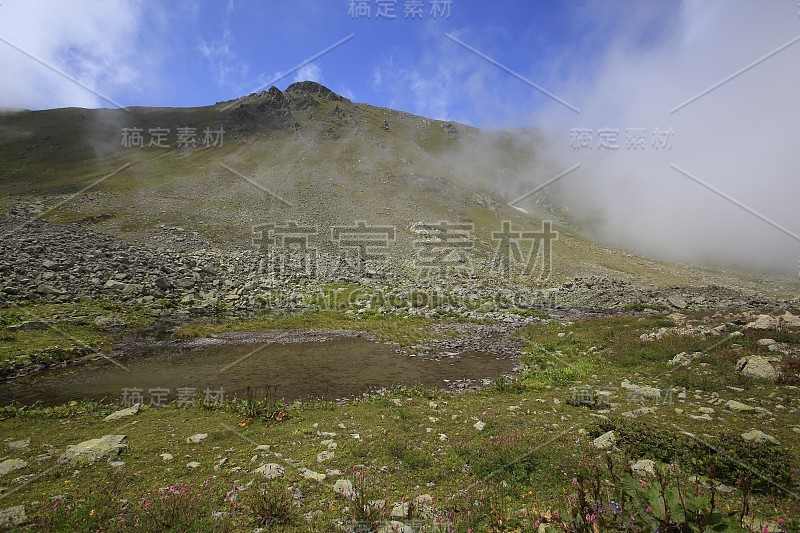 Kackar Mountains的风景或简单的Kackars，在土耳其Kackar Daglari或