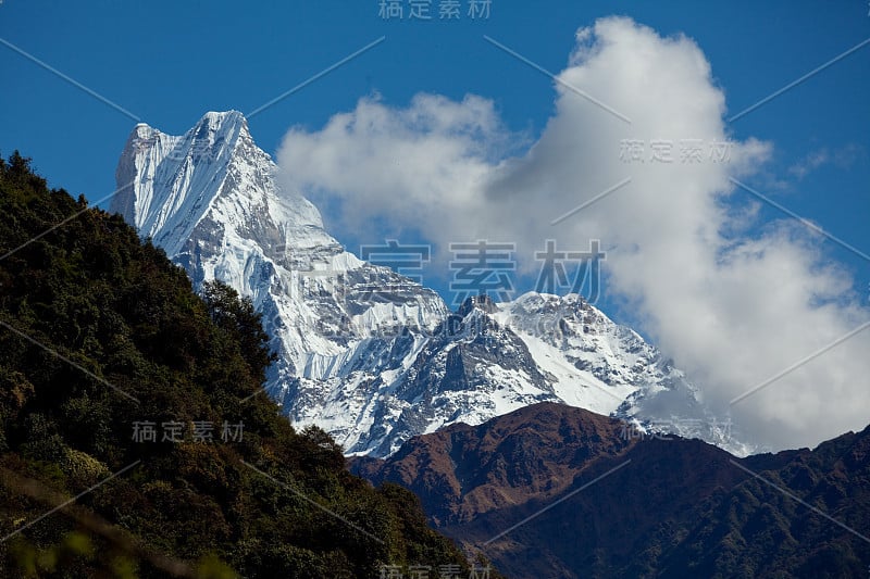 马查普查雷山或喜马拉雅的鱼尾山