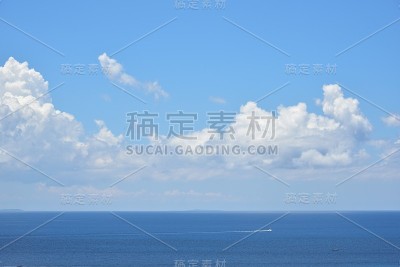 卡比拉湾的海洋蓝色