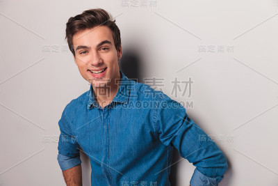 随便玩玩的年轻人