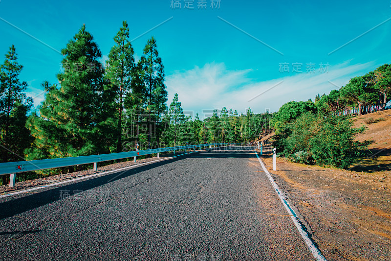 西班牙大加那利岛山区的公路