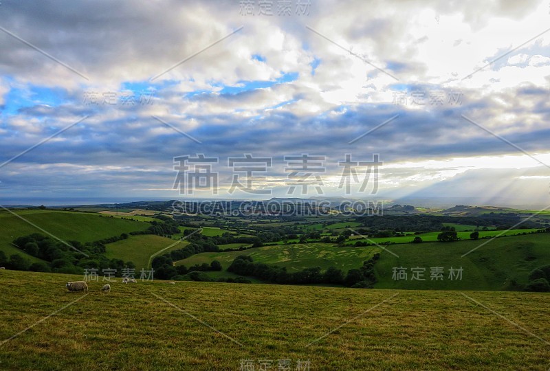 爱加登山的景色