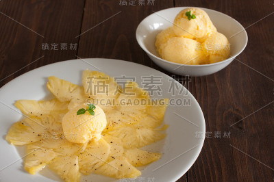 Pineapple carpaccio