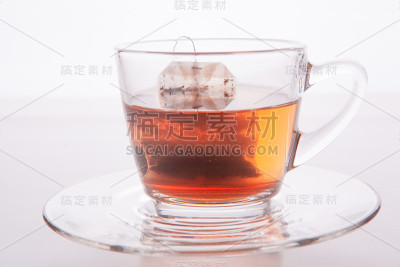 玻璃杯里的红茶