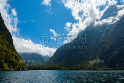 米尔福德湾，新西兰