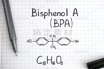 化学公式双酚A (BPA)与黑色笔。