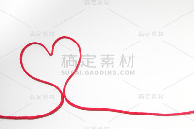 红色的心字符串