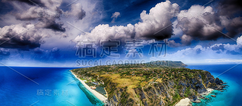 卡拉布里亚海岸夏季，全景鸟瞰图