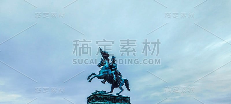 雕像