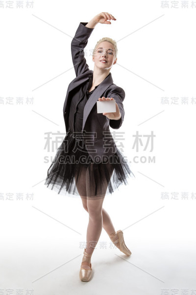 空白标志的芭蕾舞女演员