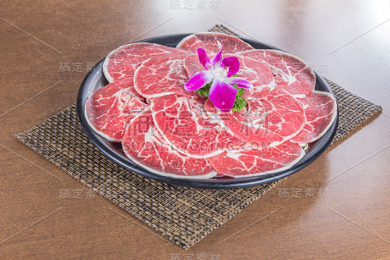 生牛肉