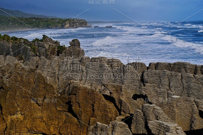 Punakaiki Pancake Rocks是新西兰西海岸美丽的地标