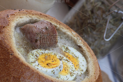 祖雷克酸黑麦汤。