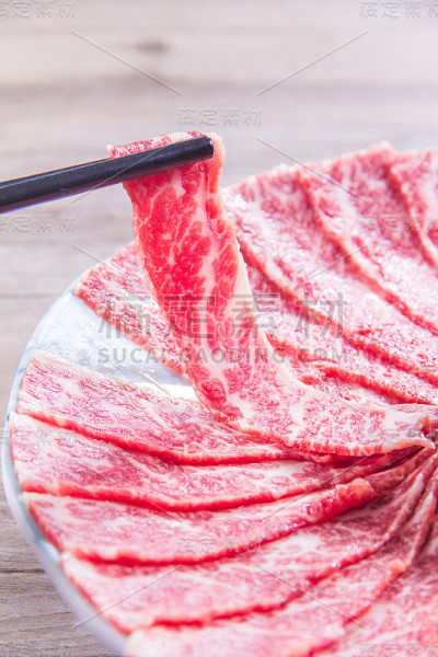 生牛肉