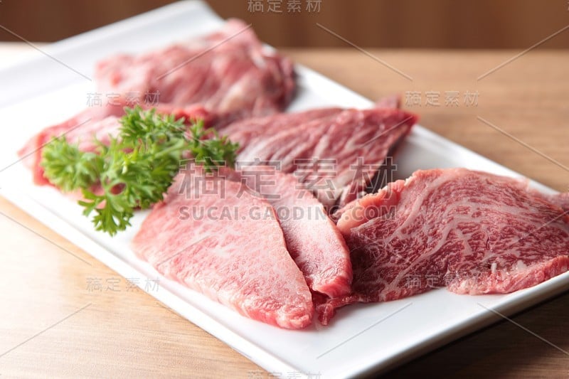 生牛肉