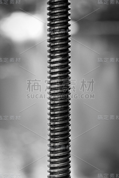 一个螺栓螺纹的特写