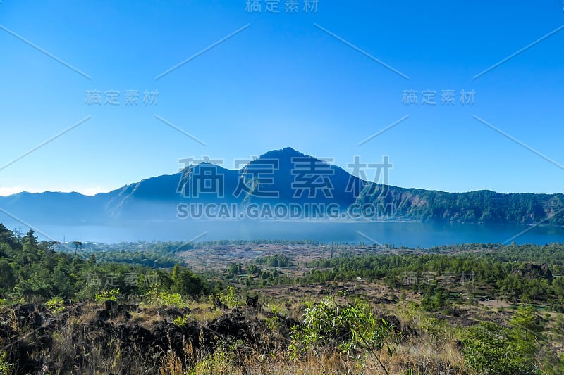 邦里-巴厘岛的火山景观